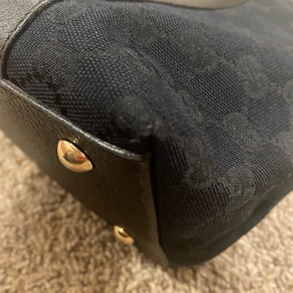 Gucci Handbag - Picture 13 of 13